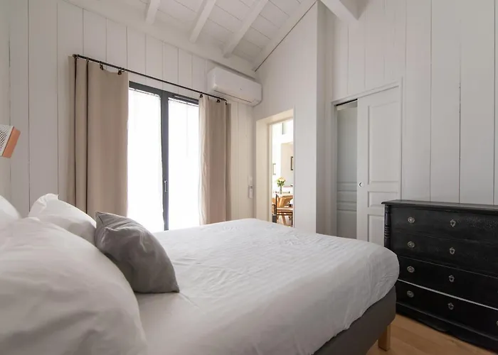 Hortense فيلة Lège-Cap-Ferret